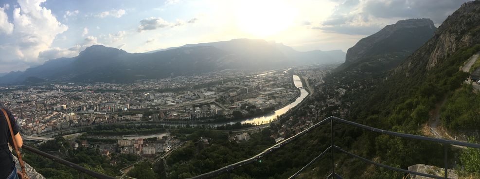Vue de Grenoble depuis la Bastille